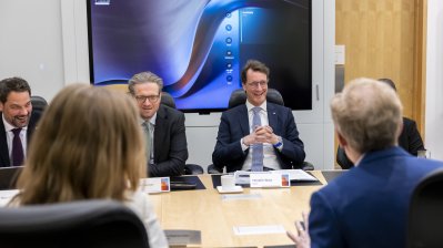 Ministerpräsident Wüst besucht Microsoft-Zentrale in Seattle