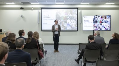 Ministerpräsident Wüst besucht Microsoft-Zentrale in Seattle