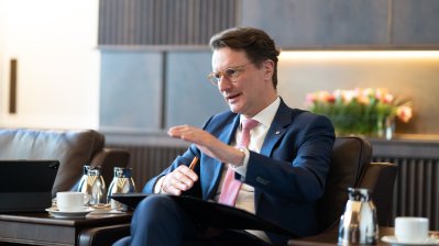 Ministerpräsident Hendrik Wüst empfängt den Botschafter Griechenlands