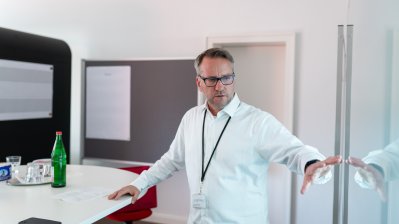 Girls' & Boys' Day: Schülerinnen und Schüler treffen Ministerpräsident Wüst und entdecken IT und Verwaltung