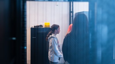 Girls' & Boys' Day: Schülerinnen und Schüler treffen Ministerpräsident Wüst und entdecken IT und Verwaltung