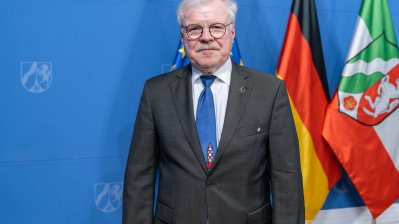 Ehemaliger ESA-Astronaut Prof. Dr. Reinhold Ewald wird Raumfahrtbotschafter des Landes Nordrhein-Westfalen