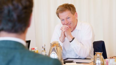 Nordrhein-Westfalen und die Deutsche Bahn stärken ihre Zusammenarbeit