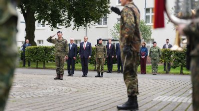 König Willem-Alexander, Bundespräsident Steinmeier und Ministerpräsident Wüst besuchen das 1. Deutsch-Niederländischen Corps