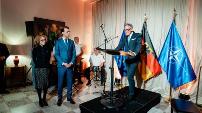 Gemeinsamer Empfang anlässlich des Tags der deutschen Einheit mit der Ständigen Vertretung Deutschlands bei der NATO