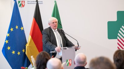 Minister Laumann während seiner Rede