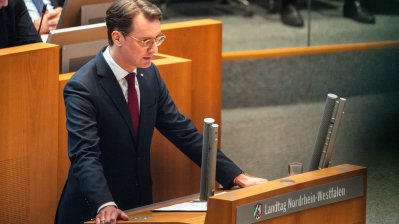 Nordrhein-Westfalen weiter auf klarem Kurs: Haushalt setzt Schwerpunkte auf Bildung, Sicherheit, starke Kommunen und Zukunftsinvestitionen