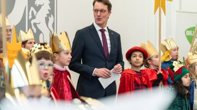 Ministerpräsident Hendrik Wüst empfängt Sternsinger