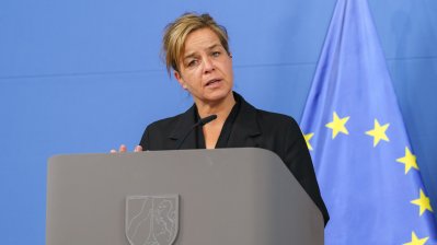Ministerin Neubaur während ihrer Rede