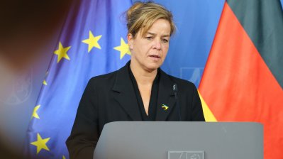 Ministerin Neubaur während ihrer Rede