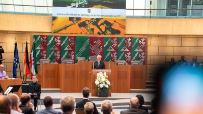 Fünf Jahre nach der Hochwasserkatastrophe: Gemeinsames Gedenken von Landtag und Landesregierung im Beisein von Bundespräsident Steinmeier