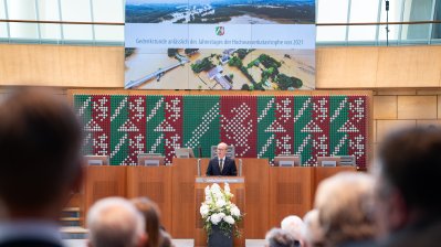 Fünf Jahre nach der Hochwasserkatastrophe: Gemeinsames Gedenken von Landtag und Landesregierung im Beisein von Bundespräsident Steinmeier 