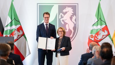 Ministerpräsident Hendrik Wüst verleiht Verdienstorden des Landes Nordrhein-Westfalen an 16 Persönlichkeiten
