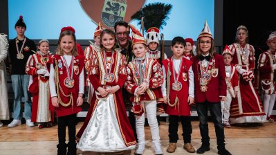 Gruppenfoto auf der Bühne