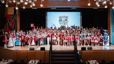 Gruppenfoto auf der Bühne