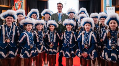 Gruppenfoto mit der Tanzgruppe