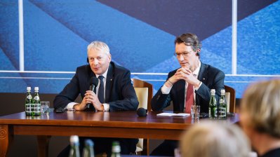 Die Botschafterinnen und Botschafter sollen die Zusammenarbeit sichtbar machen, neue Impulse setzen und die Partnerschaft in ihre jeweiligen Netzwerke hineintragen.
