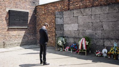 Erinnerung bewahren, Antisemitismus entschlossen bekämpfen: Ministerpräsident Wüst besucht Auschwitz-Birkenau