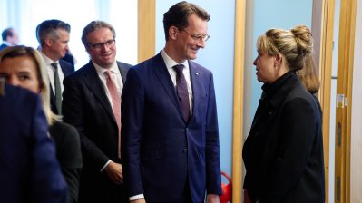 Landesregierung beschließt weitere Entlastungen zur Modernisierung des Staates