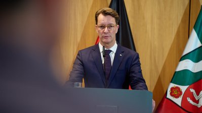 Landesregierung beschließt weitere Entlastungen zur Modernisierung des Staates