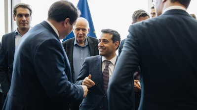 Stéphane Séjourné im Gespräch mit Minister Liminski