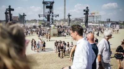 Rundgang auf dem Parookaville Festival am Flughafen Weeze