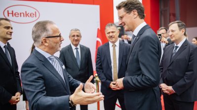 Ministerpräsident Wüst besucht gemeinsam mit dem Henkel-CEO Carsten Knobel das Henkel-Werk in Elmadağ bei Ankara
