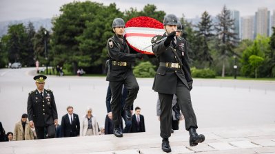 Kranzniederlegung am Atatürk-Mausoleum Anıtkabir