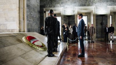 Kranzniederlegung am Atatürk-Mausoleum Anıtkabir