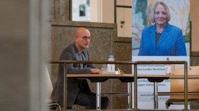 Auftaktveranstaltung der Lesereihe „Gegen das Vergessen"