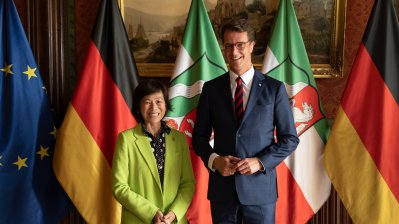 Ministerpräsident Hendrik Wüst empfängt Konsularisches Korps beim Sommerempfang auf Schloss Drachenburg