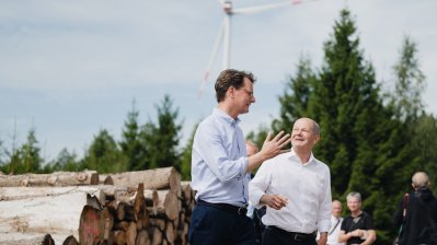 Ministerpräsident Wüst und Bundeskanzler Scholz besuchen gemeinsam den Bürger-Windpark Simmerath