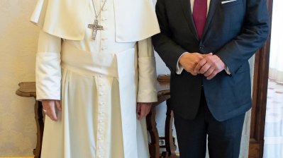 Ministerpräsident Armin Laschet trifft Papst Franziskus