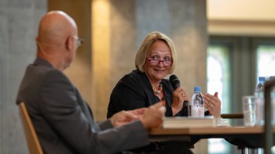 Auftaktveranstaltung der Lesereihe „Gegen das Vergessen"