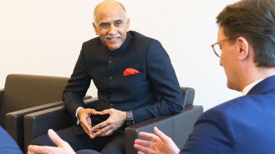 Ministerpräsident Hendrik Wüst empfängt den Botschafter der Republik Indien