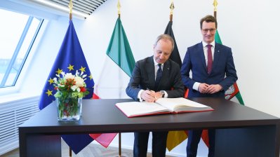 Ministerpräsident Hendrik Wüst trifft den italienischen Botschafter  Armando Varricchio