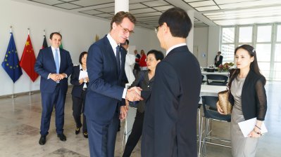 Ministerpräsident Hendrik Wüst trifft den Gouverneur der chinesischen Partnerprovinz Jiangsu