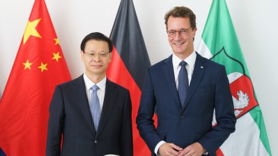Ministerpräsident Hendrik Wüst trifft den Gouverneur der chinesischen Partnerprovinz Jiangsu