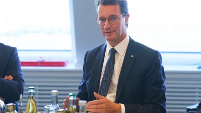 Ministerpräsident Hendrik Wüst trifft den Gouverneur der chinesischen Partnerprovinz Jiangsu