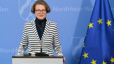 Mit klaren Regelungen bei steigenden Infektionszahlen verstärkt Nordrhein-Westfalen die Schutzmaßnahmen in der Corona-Pandemie