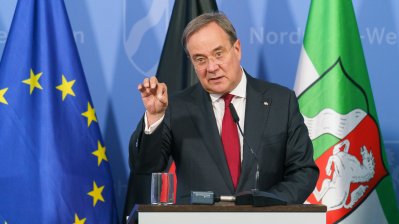 Mit klaren Regelungen bei steigenden Infektionszahlen verstärkt Nordrhein-Westfalen die Schutzmaßnahmen in der Corona-Pandemie