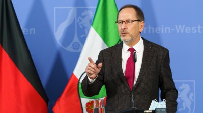 Presse-Briefing zur aktuellen Lage und zu weiteren Maßnahmen der Landesregierung im Zusammenhang mit der Corona-Pandemie