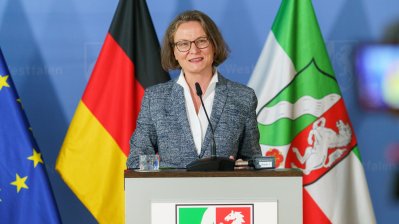 Landesregierung Nordrhein-Westfalen legt neues Lüftungsprogramm für Schulen und Kindertagesbetreuung auf: 90,4 Millionen Euro werden bereitgestellt
