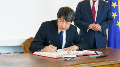Ministerpräsident Armin Laschet empfängt den Generalkonsul von Japan in Nordrhein-Westfalen
