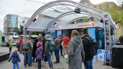 Ministerpräsident Hendrik Wüst nimmt an den Feierlichkeiten zum Tag der Deutschen Einheit in Erfurt teil
