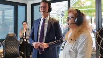 Ministerpräsident Hendrik Wüst nimmt an den Feierlichkeiten zum Tag der Deutschen Einheit in Erfurt teil