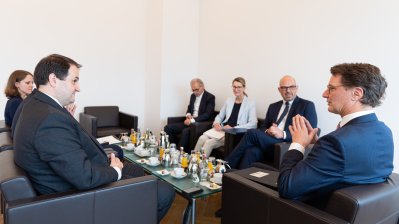 Ministerpräsident Wüst empfängt den Regierungschef des Fürstentums Liechtenstein zum Antrittsbesuch