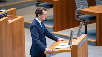 Wahl und Vereidigung von Ministerpräsident Hendrik Wüst