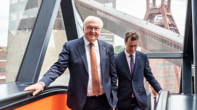 Ministerpräsident Hendrik Wüst und Bundespräsident Frank-Walter Steinmeier besuchen die Zeche Zollverein im Rahmen eines Diplomatenausflugs