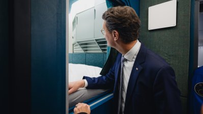 Besuch des neuen FLEXhab und der Mondsimulationsanlage LUNA am Deutschen Zentrum für Luft- und Raumfahrt und der European Space Agency in Köln 
